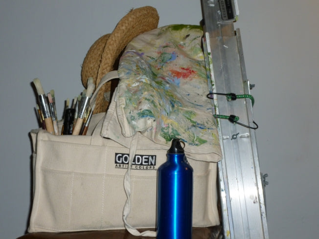 What I Pack to Paint Outdoors (En Plein Air)